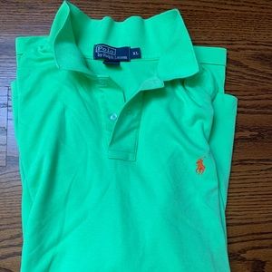 Men’s Polo 2 button NWOT